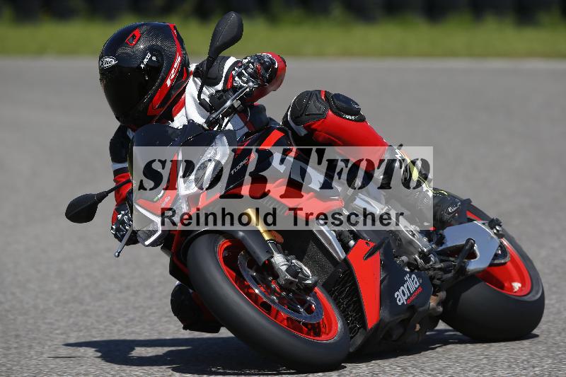 /Archiv-2024/29 12.06.2024 MOTO.CH Track Day ADR/Gruppe rot/unklar